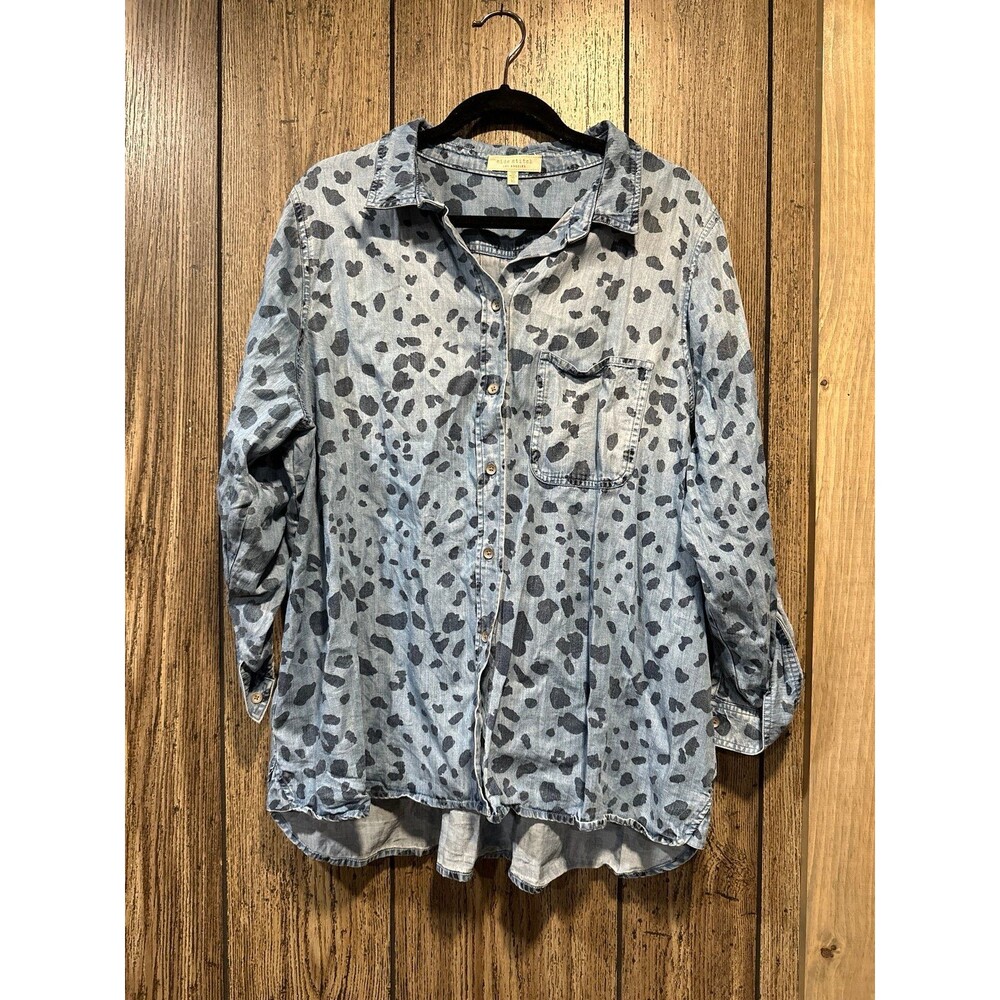 Side Stitch Regular Tencera Button Front Tunic with Shirt Tail Hem